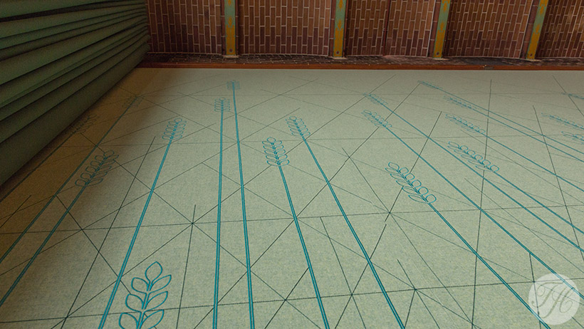 detail van speciaal patroon geweven in lakenvilt Veilingzaal Beurs van Berlage