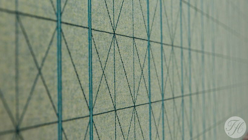 detail van speciaal patroon geweven in lakenvilt Beurs van Berlage