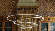 Betengelde wand met behang fractiekamer Eerste Kamer op het Binnenhof Den Haag