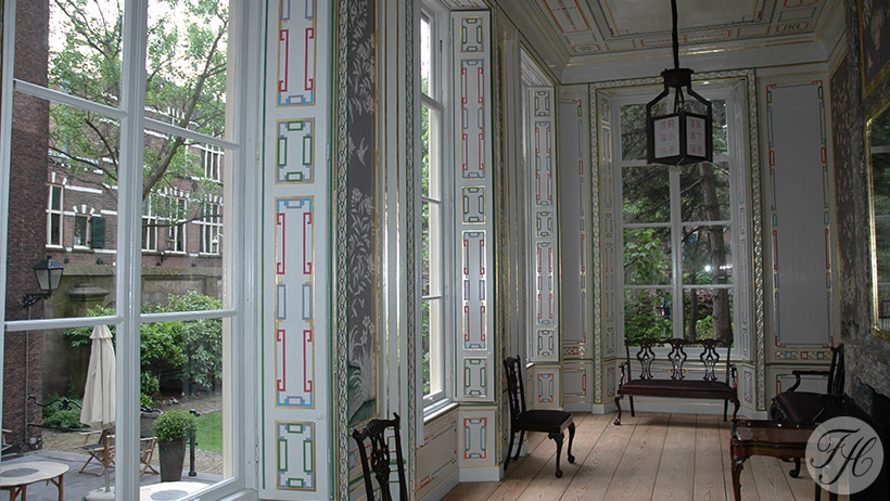 Autentieke betengeling Chinese kabinet in het Johan de Witthuis