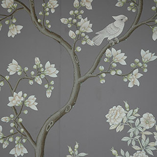 Aanbrengen klassieke betengeling en afgewerkt met handgeschilderd behang in Chinees Kabinet Johan de Witthuis, Den Haag