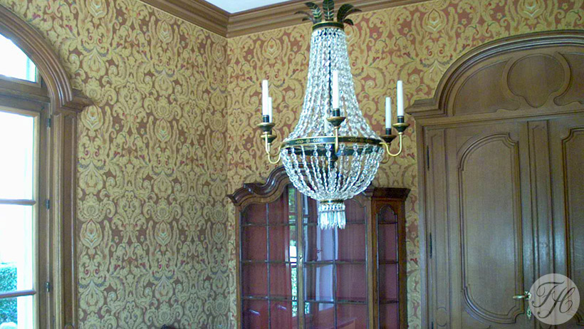 stoffen wandbespanning aangebracht eetkamer klassiek herenhuis