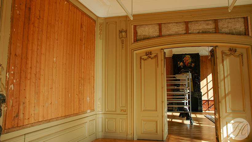 houten latten als basis voor aanbrengen stoffen wandbespanning Museum De Lakenhal