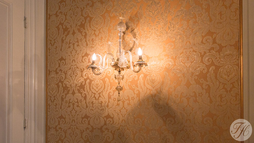 detail stoffen wandbespanning afgewerkt met koord Pulchri Studio