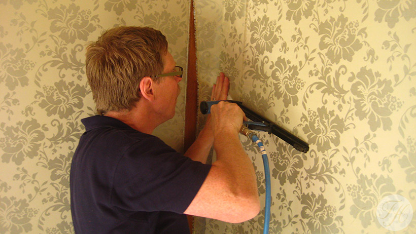 aanbrengen en vastnieten van spanstof herenhuis Den Haag