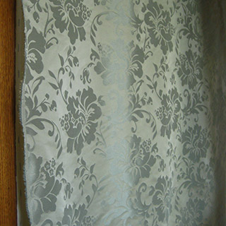 stoffen wandbespanning en passende gordijnen stijlkamer herenhuis Den Haag