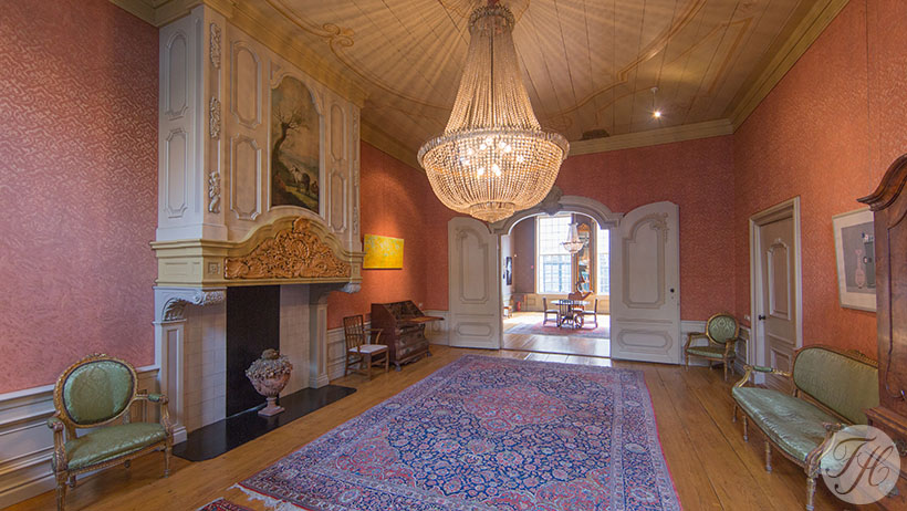 Stoffen wandbespanning stijlkamers monumentaal pand West-Indisch Huis Dordrecht