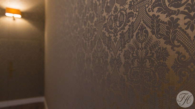 detail stoffen bespanning tussenkamer monument De Witte Roos